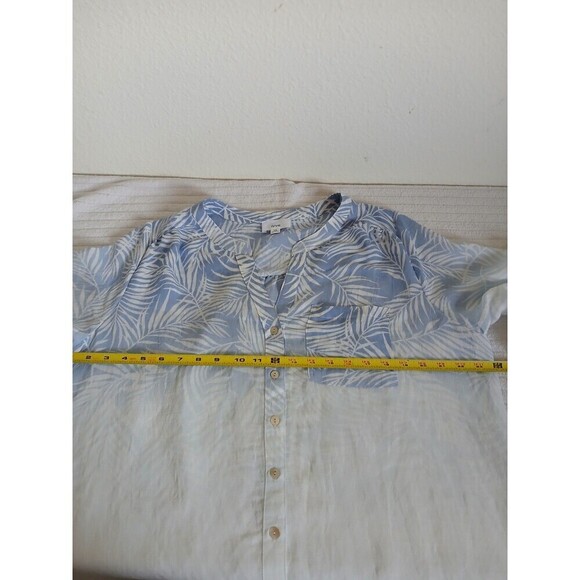 Fyve Womens Button Up Shirt Size 1X Ombre Blue White V Neck Roll Tab Lightweight - Picture 11 of 16
